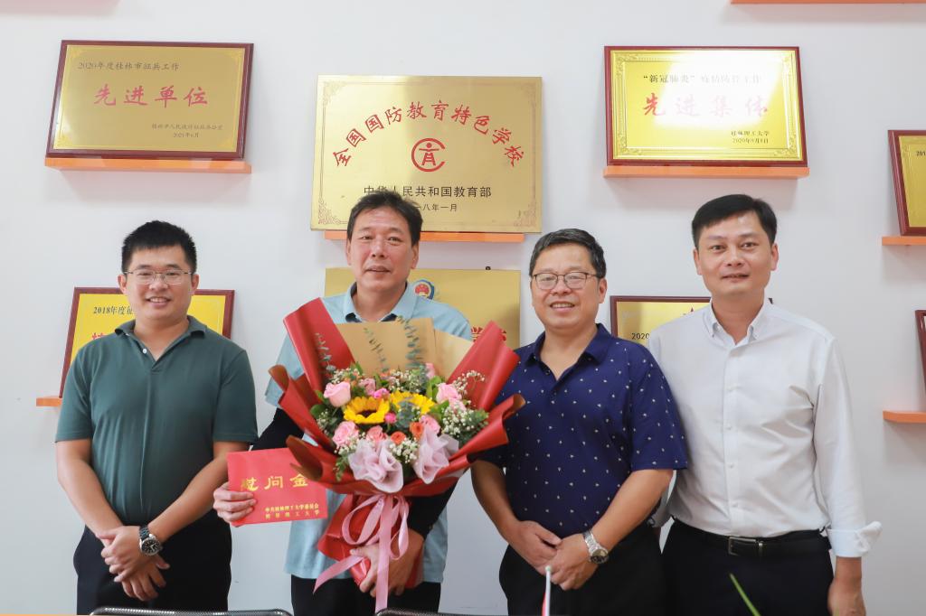 英国上市公司365